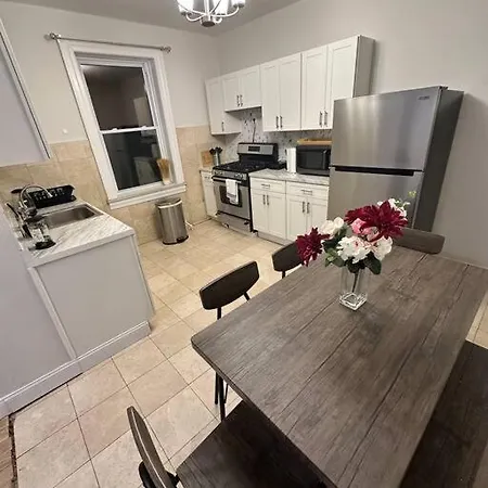 Cozy 3 Bedroom Suite, 15 Min To Nyc &Times Sq North Bergen Exterior foto