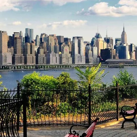 Cozy 3 Bedroom Suite, 15 Min To Nyc &Times Sq North Bergen Exterior foto