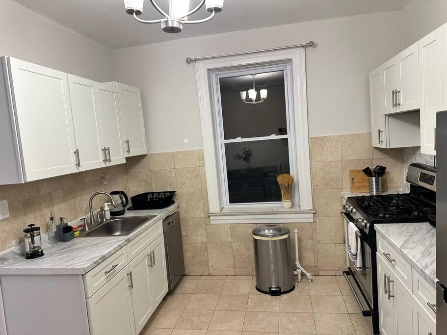 Cozy 3 Bedroom Suite, 15 Min To Nyc × Sq