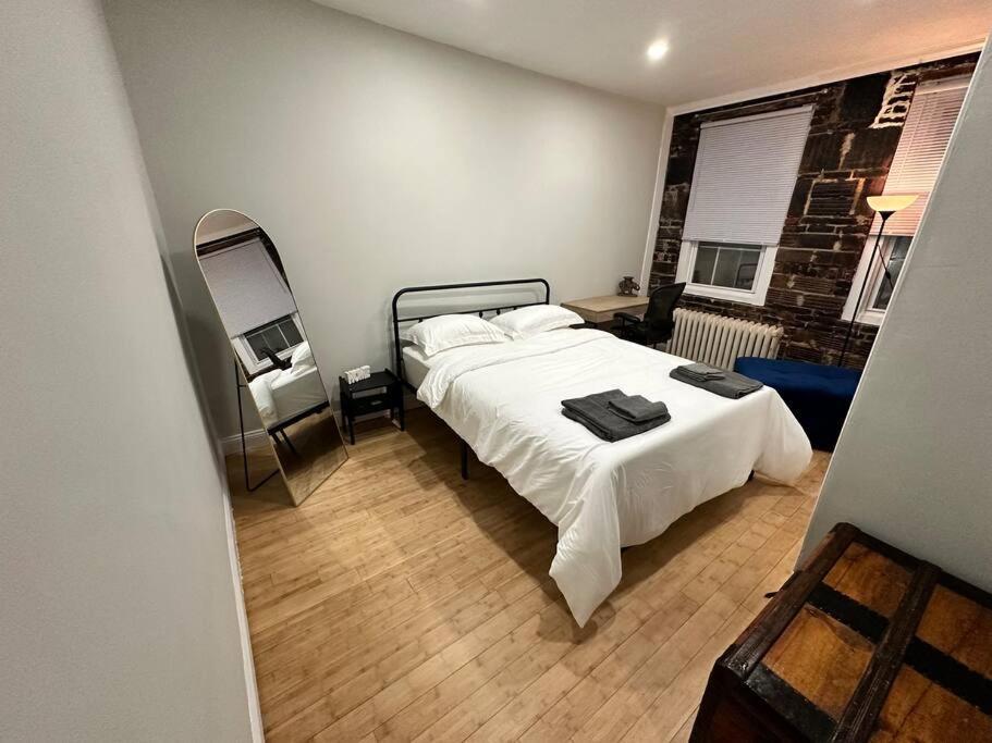 Cozy 3 Bedroom Suite, 15 Min To Nyc × Sq Appartement *