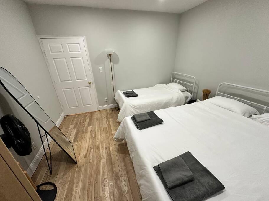 Appartement Cozy 3 Bedroom Suite, 15 Min To Nyc × Sq *