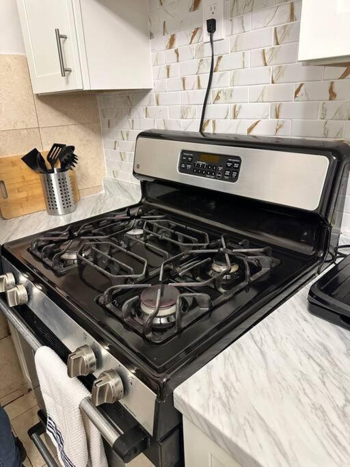 Appartement Cozy 3 Bedroom Suite, 15 Min To Nyc × Sq North Bergen