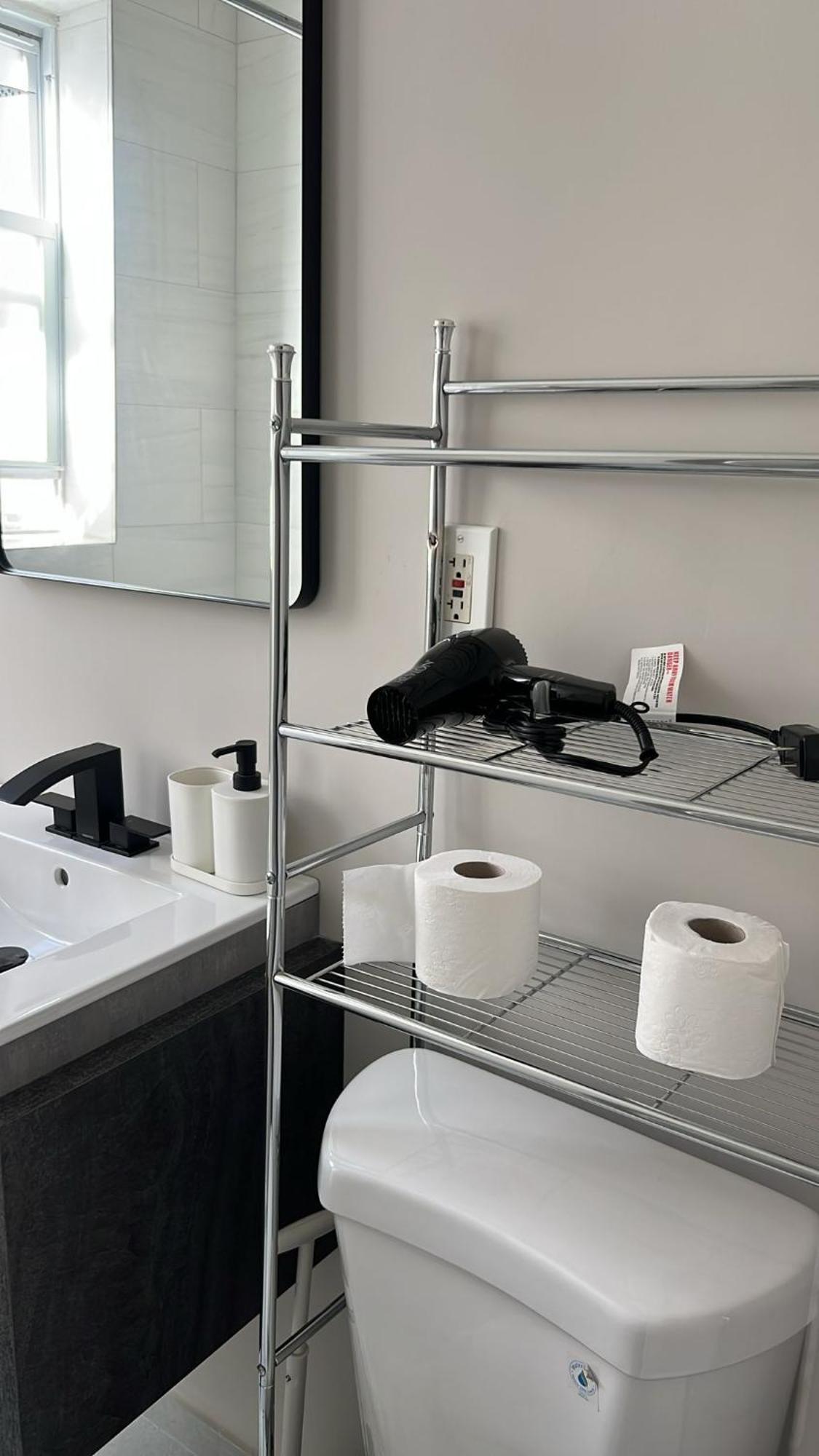 Cozy 3 Bedroom Suite, 15 Min To Nyc × Sq